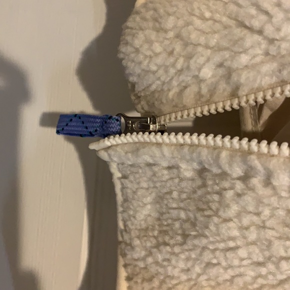 Old navy jacket - Picture 3 of 4